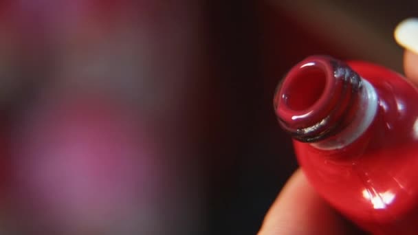 Esmalte de uñas rojo para manicura — Vídeos de Stock