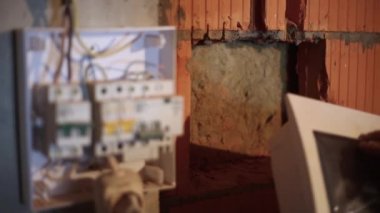 Anahtar kartını takma