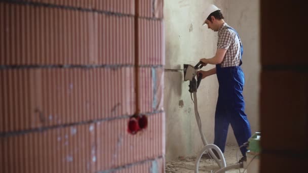 Trabajos de construcción y reparación en los locales — Vídeo de stock