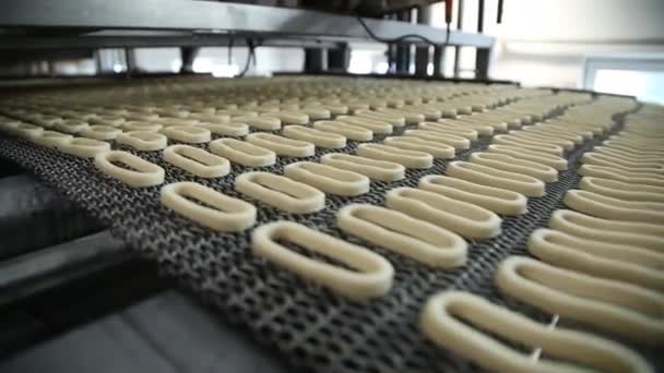 El proceso de producción de rosquillas — Vídeos de Stock