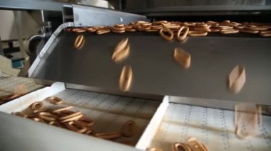 Bir kutu ambalaj simit