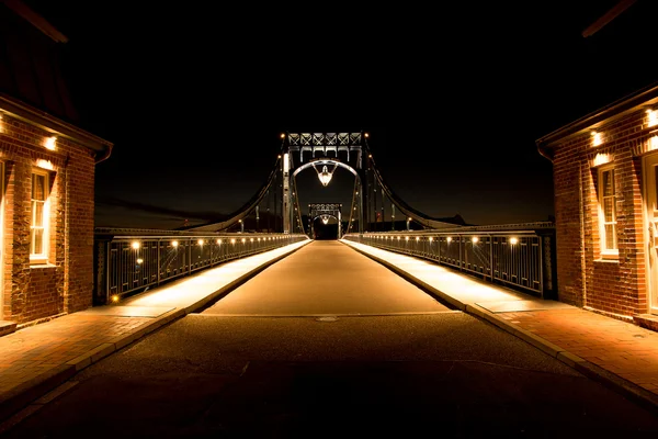 Brückenschuss am Abend — Stockfoto