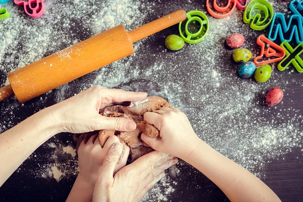 Anne kızı nasıl hamur yapmak eğitim