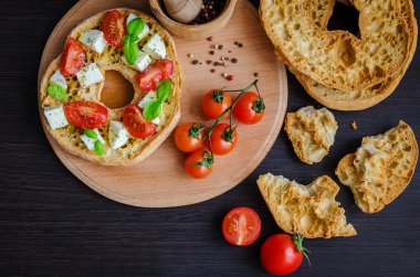 İtalyan meze Friselle