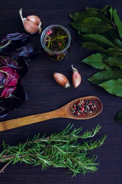 otlar ve baharatlar seçimi