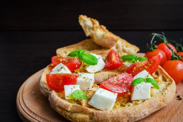 Klasik frisella domates