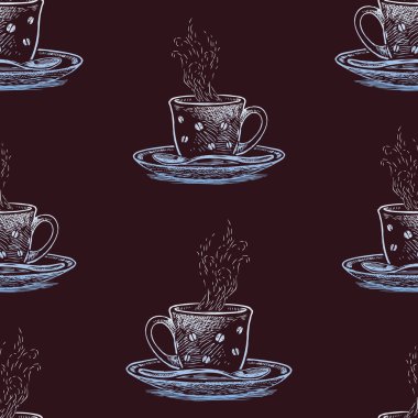 Eskizlerin kusursuz desenli bardakları ve sıcak kahve.