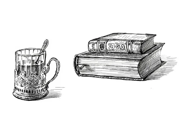 Szkice Gorącej Herbaty Szkle Uchwytem Dwie Stare Zamknięte Książki Drukowane — Zdjęcie stockowe