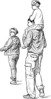 Aile bir yürüyüş üzerinde