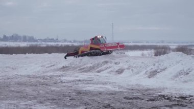 Kar temizleme makinesi, Greyder, traktör