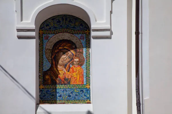Icône Orthodoxe Mère Dieu Partir Mosaïques Sur Mur Extérieur Église — Photo