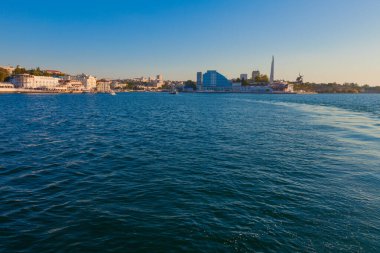Sivastopol (Kırım) kentindeki limanın panoramik görüntüsü)