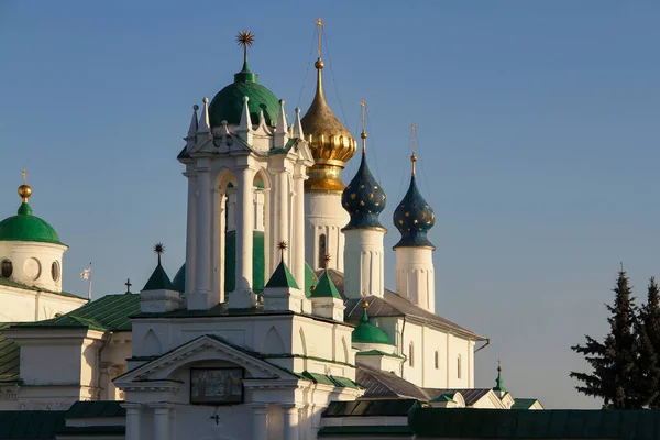 罗斯托夫大帝 俄罗斯 Spaso Yakovlevsky Dimitriev修道院的风景如画的入口 — 图库照片