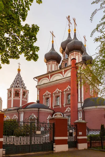 Εκκλησία Της Καθαίρεσης Του Robe Στην Οδό Donskaya Στη Μόσχα — Φωτογραφία Αρχείου