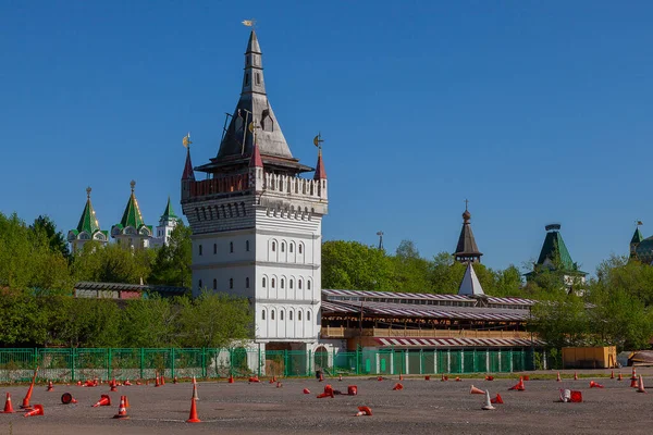 Picturesque View Izmailovsky Kremlin Moscow Foreground Abandoned Driver Training Area — Photo