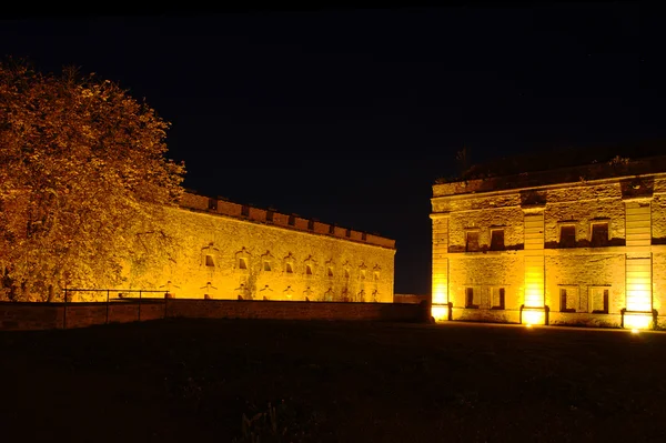 Фортеця Ehrenbreitstein за ніч — стокове фото