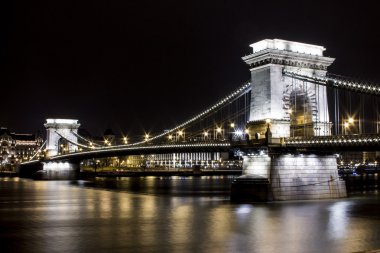 Budapeşte 'de gece ışıkları