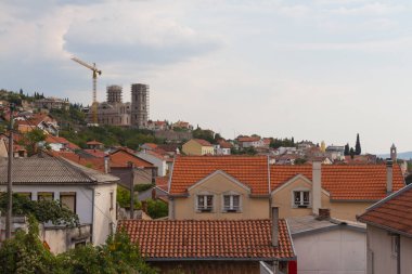 Mostar 'ın panoramik manzarası. Bosna-Hersek