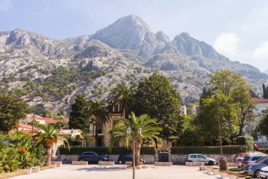 Kotor şehrindeki rıhtım manzarası. Karadağ 