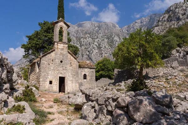 Iglesia Histórica Abandonada San Jorge Cerca Ciudad Kotor Montenegro — Foto de Stock