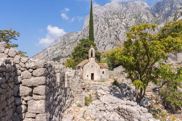 Iglesia Histórica Abandonada San Jorge Cerca Ciudad Kotor Montenegro — Foto de Stock