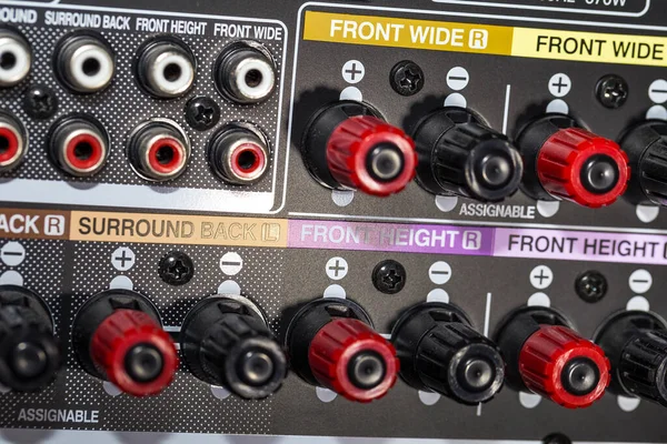 amplifier connectors - detail of sockets