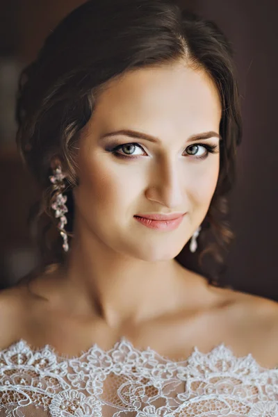 güzel çiçekler ile güzel dekoratif kafes