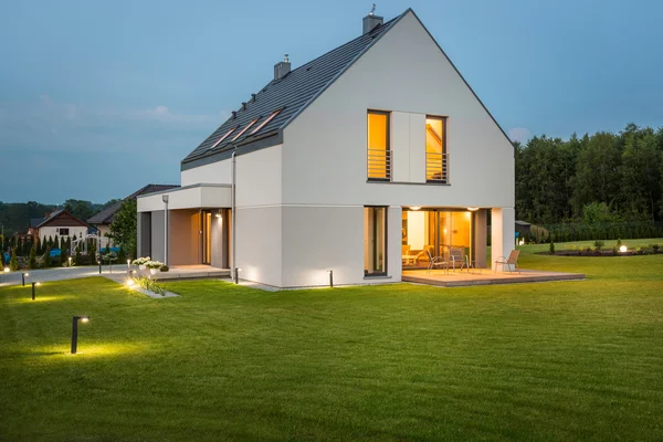 New house ideal for family — Stock Photo, Image