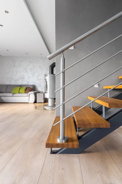 Spacious villa interior with wooden staircase idea — Stock Photo, Image