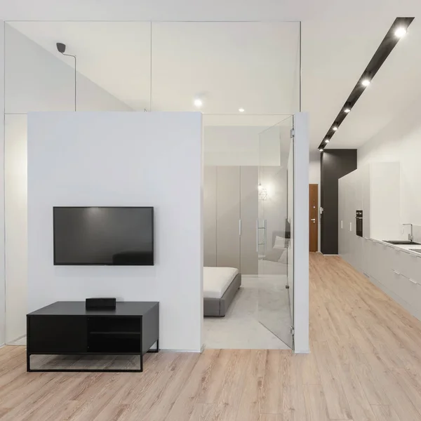 Elegante Apartamento Loft Interior Con Cocina Pasillo Televisión Aparador Negro —  Fotos de Stock