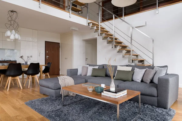 Two Floor Apartment Elegant Spacious Living Room Big Corner Sofa — Stock Photo, Image