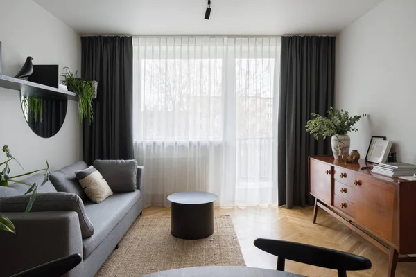 Retro Stil Holzanrichte Einfachen Und Modern Gestalteten Wohnzimmer Mit Großem — Stockfoto