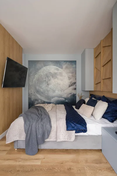 Small Stylish Bedroom Moon Wall Mural Wooden Wall Cozy Nice — Φωτογραφία Αρχείου