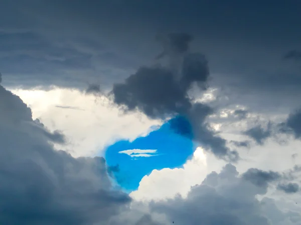 Dimensión nube y nube oscura — Foto de Stock