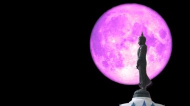 Dolunay ve Buda gece gökyüzünde yedi günlük bir görünüme sahip, Makha Bucha Günü Şubat 'ta ya da Mart' ta dolunay olur.
