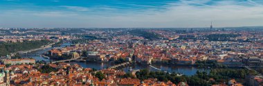 Prag üzerinden panoramik görünüm