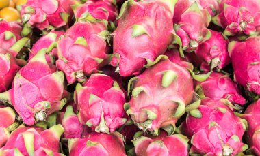 Meyve ile lezzetli bir meyvedir