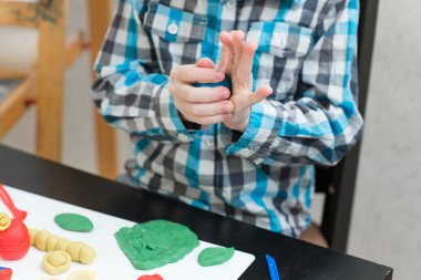 hamuru evde çocuk sculpts