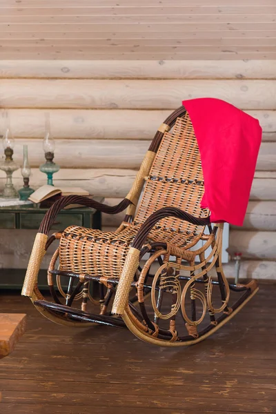Židle dřevěná houpačka retro rocker — Stock fotografie