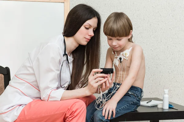 Cardiogram of heart, holter — Stock Photo, Image