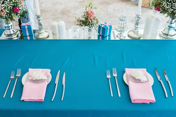 Düğün masa güzel dekore edilmiş — Stok fotoğraf