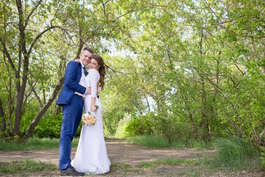 Gelin ve damat yürüyüş