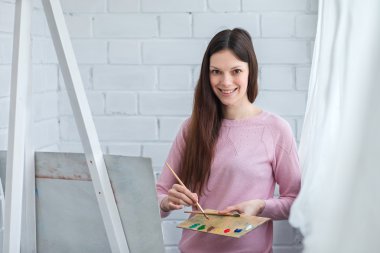 Güzel kadın berabere