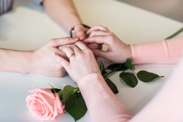 Young happy couple on a romantic date — Stock Photo, Image