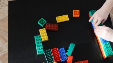 renkli plastik blok kapalı birçok ile oyun çocuk