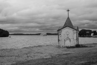 Şapel kıyıya üzerinde