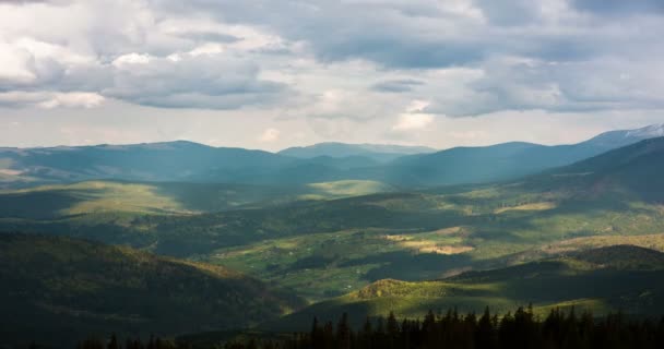 Zon, wolken, bergen. — Stockvideo