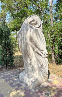 Khorytsia adasındaki Kazak Çemberi 'ndeki modern heykel sanatı: Heykelsel kompozisyon 