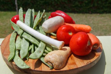 Sebze (domates, pırasa, kereviz, kök sebzeler) kümesi fo