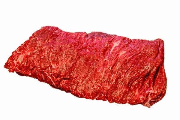 Bavette steak, nebo bok železo je na bílém pozadí. Pojištěnec — Stock fotografie